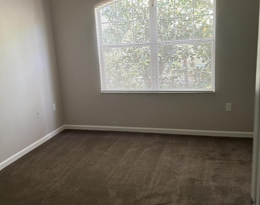 3750 Silver Bluff Boulevard - Photo Thumbnail 7
