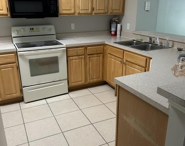 3750 Silver Bluff Boulevard - Photo Thumbnail 9