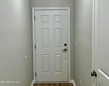 14765 Cashew Avenue - Photo Thumbnail 4
