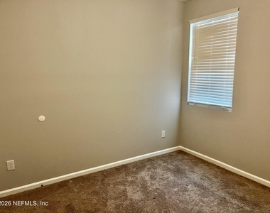 14765 Cashew Avenue - Photo Thumbnail 17