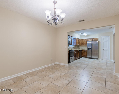 10516 E Chippendale Circle - Photo Thumbnail 10