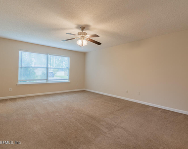 10516 E Chippendale Circle - Photo Thumbnail 13