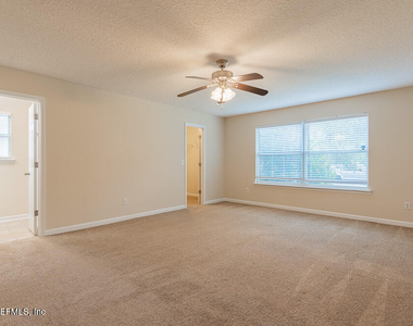 10516 E Chippendale Circle - Photo Thumbnail 14