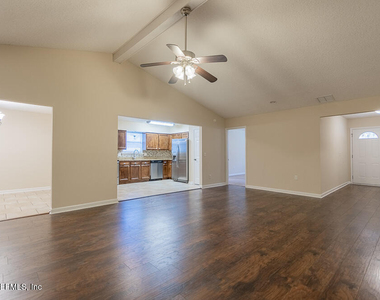 10516 E Chippendale Circle - Photo Thumbnail 6