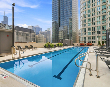 345 N La Salle Street - Photo Thumbnail 11