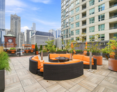 345 N La Salle Street - Photo Thumbnail 12
