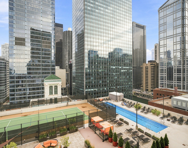 345 N La Salle Street - Photo Thumbnail 21