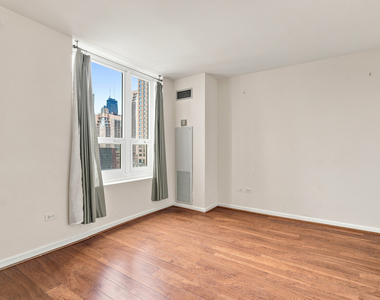 345 N La Salle Street - Photo Thumbnail 26