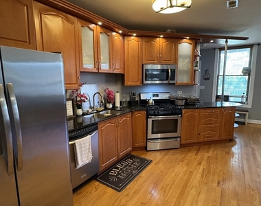 6435 S Kenwood Avenue - Photo Thumbnail 4