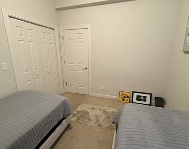 6435 S Kenwood Avenue - Photo Thumbnail 19