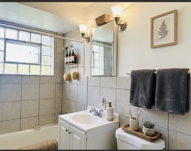 8638 Trumbull Avenue - Photo Thumbnail 16