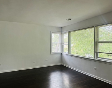 8638 Trumbull Avenue - Photo Thumbnail 4