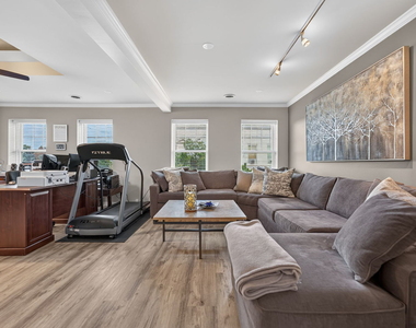 51 N Williams Street - Photo Thumbnail 7