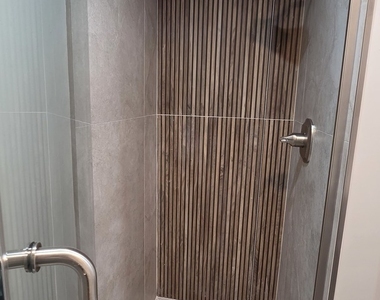 2235 W 21st Place - Photo Thumbnail 11