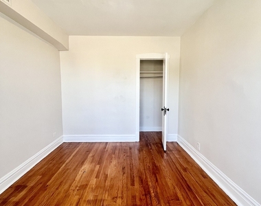 2119 S 51st Avenue - Photo Thumbnail 8