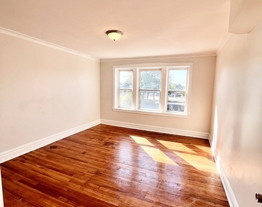 2119 S 51st Avenue - Photo Thumbnail 5