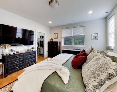 693 N Peoria Street - Photo Thumbnail 9