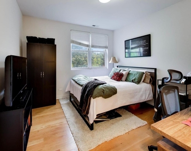 693 N Peoria Street - Photo Thumbnail 15