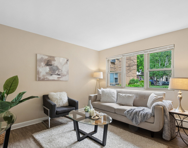 1711 W Estes Avenue - Photo Thumbnail 2