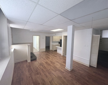 6616 W Windsor Avenue - Photo Thumbnail 4
