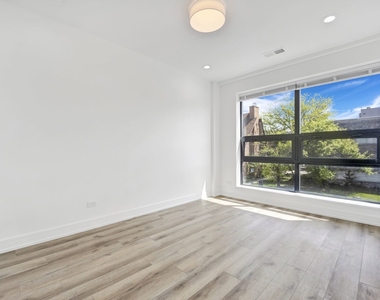 4350 W Lawrence Avenue - Photo Thumbnail 4