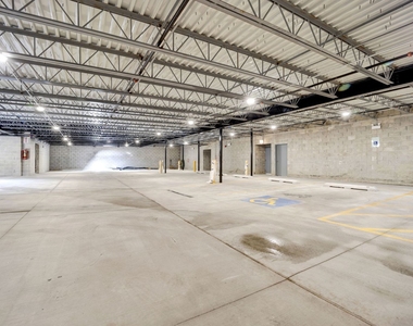 4350 W Lawrence Avenue - Photo Thumbnail 11