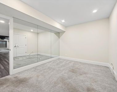 1137 Hickory Drive - Photo Thumbnail 25
