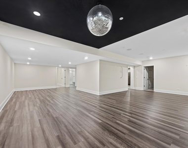 1137 Hickory Drive - Photo Thumbnail 24
