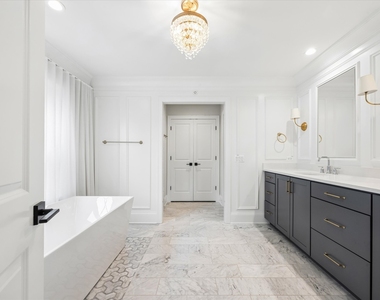1137 Hickory Drive - Photo Thumbnail 15