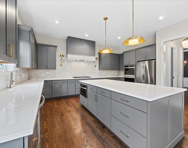 1137 Hickory Drive - Photo Thumbnail 7