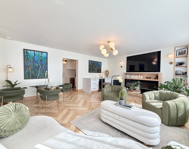 1150 N Lake Shore Drive - Photo Thumbnail 10