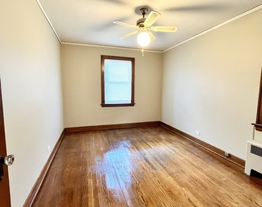 4259 W 21st Street - Photo Thumbnail 4