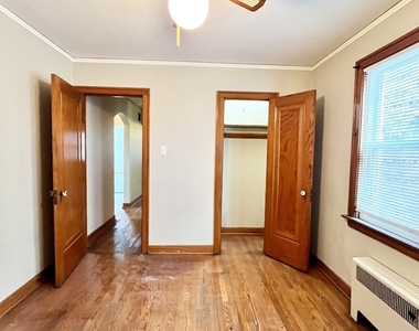 4259 W 21st Street - Photo Thumbnail 9