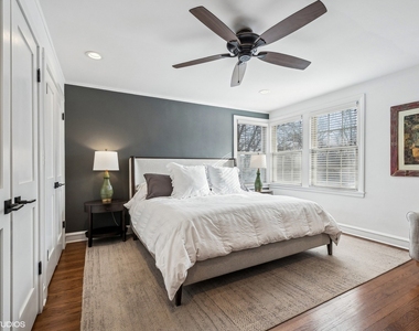 1754 Grove Street - Photo Thumbnail 12