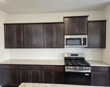 12 Briarwood Drive W - Photo Thumbnail 17