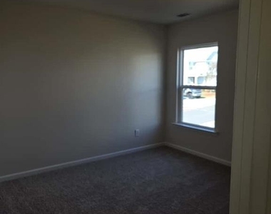 12 Briarwood Drive W - Photo Thumbnail 36