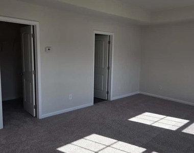 12 Briarwood Drive W - Photo Thumbnail 27