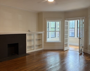 844 W Belle Plaine Avenue - Photo Thumbnail 6