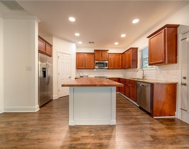 4315 Suwanee Mill Drive - Photo Thumbnail 9
