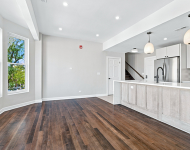 102 S Washington Street - Photo Thumbnail 4