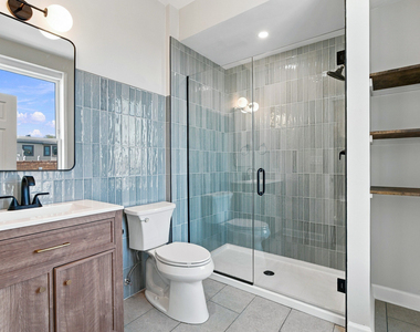 102 S Washington Street - Photo Thumbnail 10