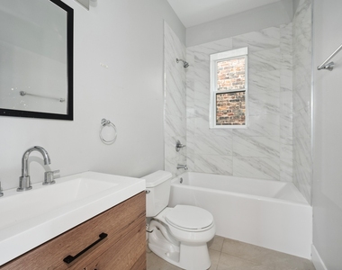 2526 W Lexington Avenue - Photo Thumbnail 8