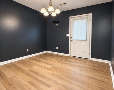 2111 Country Walk Way Se - Photo Thumbnail 3