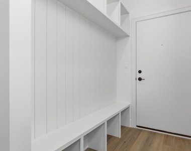 4841 S Prairie Avenue - Photo Thumbnail 19