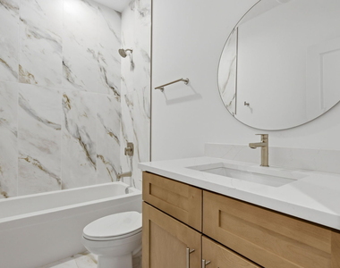 4841 S Prairie Avenue - Photo Thumbnail 17