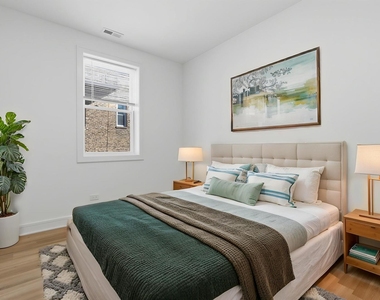 4841 S Prairie Avenue - Photo Thumbnail 15