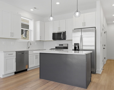 4841 S Prairie Avenue - Photo Thumbnail 7
