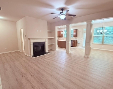 3282 Brockenhurst Drive - Photo Thumbnail 4