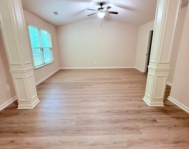 3282 Brockenhurst Drive - Photo Thumbnail 12