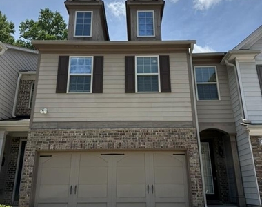 3282 Brockenhurst Drive - Photo Thumbnail 1